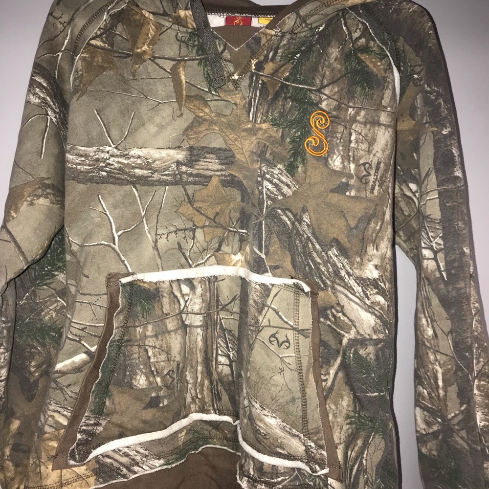 She Realtree sweatshirt